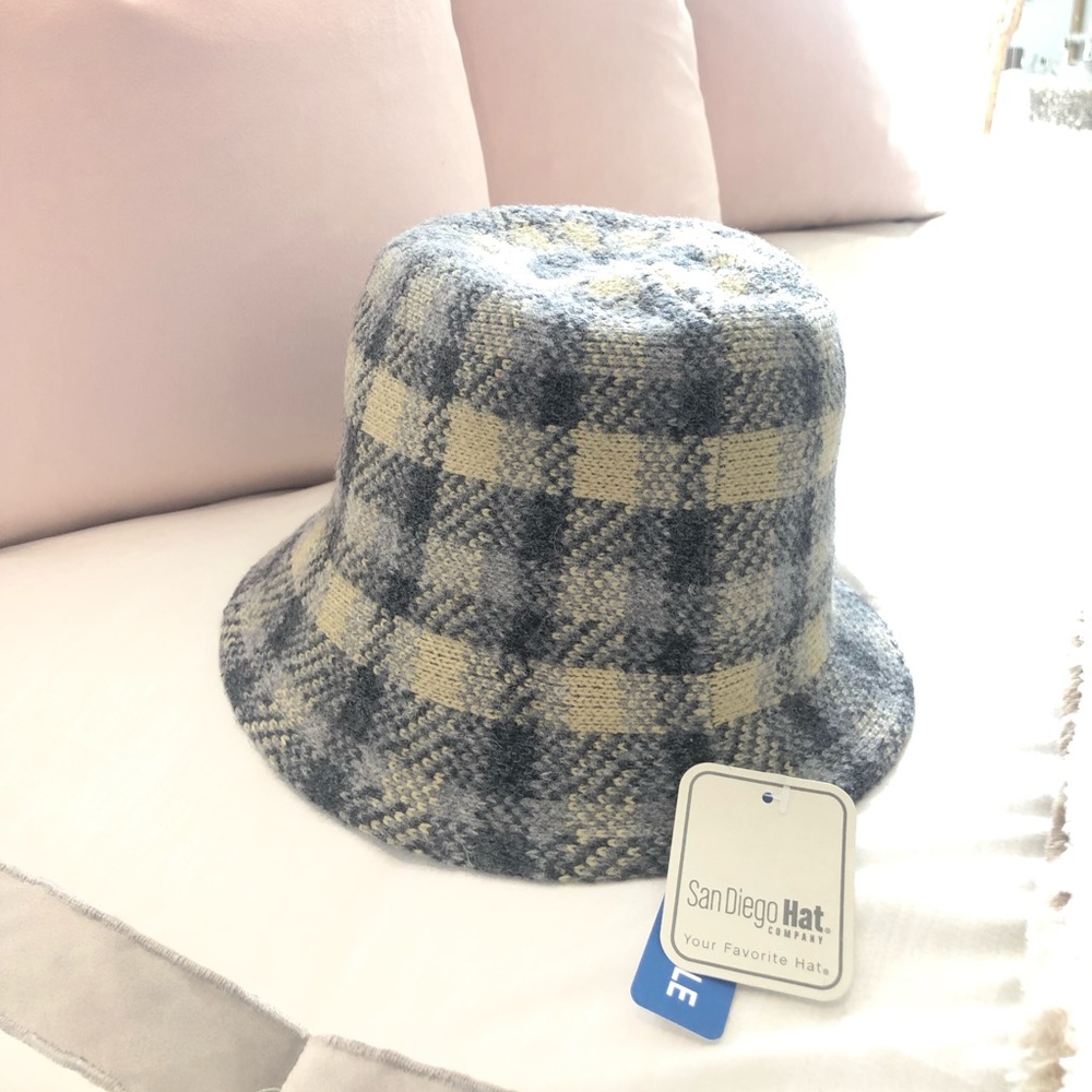 Anthropologie Plaid Bucket Hat (San Diego Hat Company)